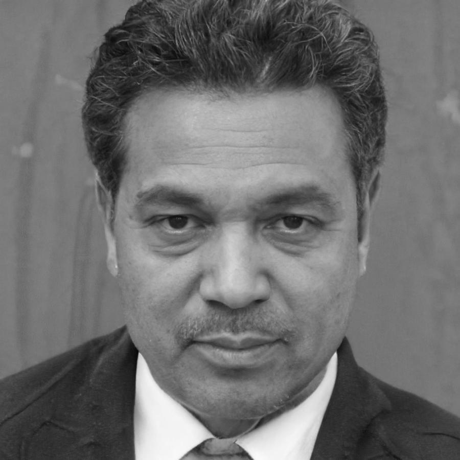 Développeur indépendant contribuant à la communauté